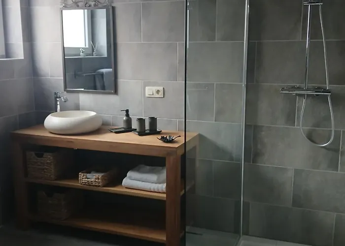 בית נופש Le Loft Du Renard, Cosy Au Coeur De La Nature Boisee A Wepion, Parenthese Douce Dans La Vallee Mosane