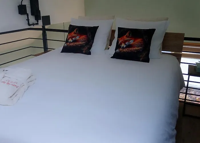 בית נופש Le Loft Du Renard, Cosy Au Coeur De La Nature Boisee A Wepion, Parenthese Douce Dans La Vallee Mosane נמור