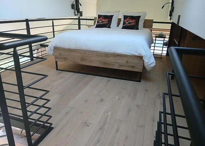 度假居 Le Loft Du Renard, Cosy Au Coeur De La Nature Boisee A Wepion, Parenthese Douce Dans La Vallee Mosane