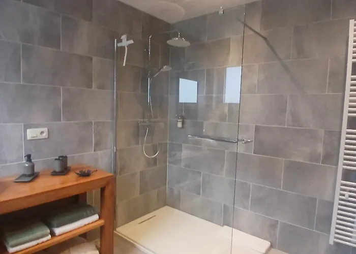 בית נופש Le Loft Du Renard, Cosy Au Coeur De La Nature Boisee A Wepion, Parenthese Douce Dans La Vallee Mosane